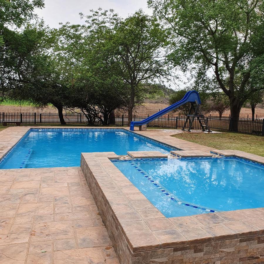 Ekuthuleni River Front Chalets Maruleng Екстер'єр фото