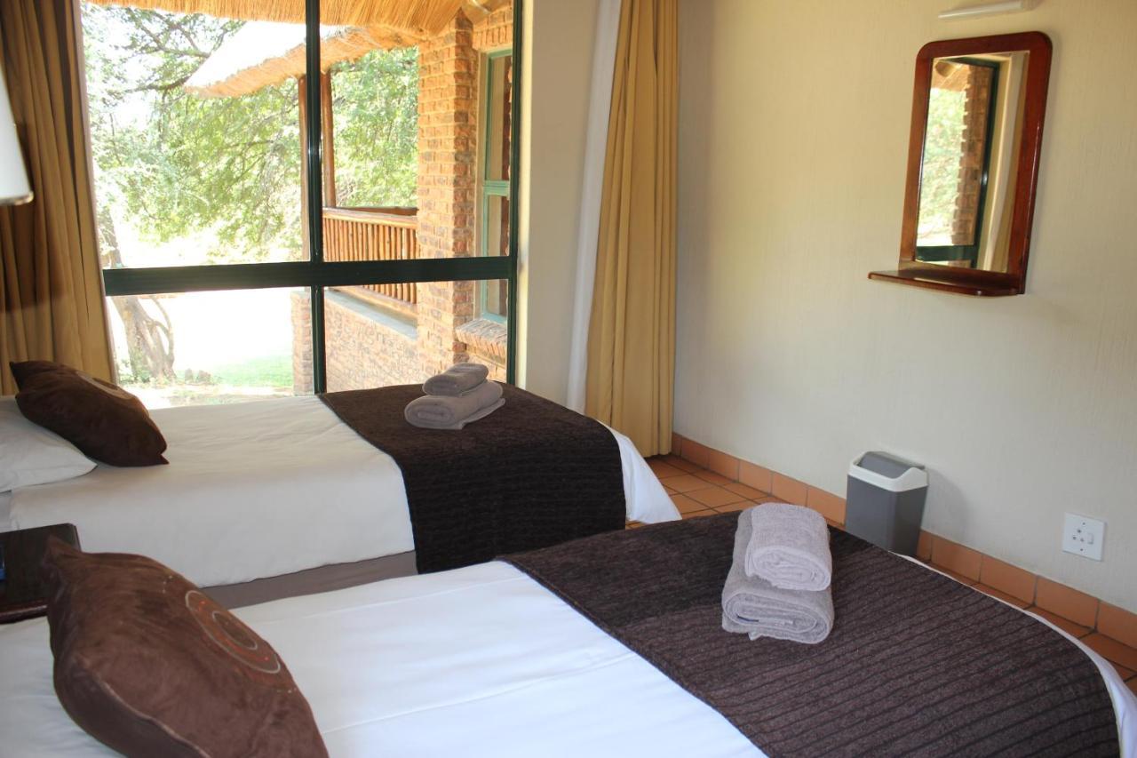 Ekuthuleni River Front Chalets Maruleng Екстер'єр фото